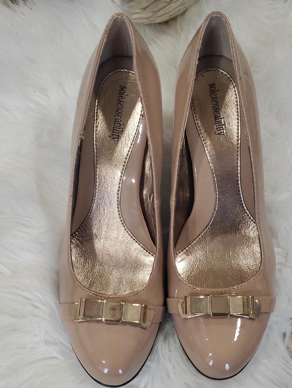 Sole Senseability Nude Patent Pumps with Gold Bow Size 8